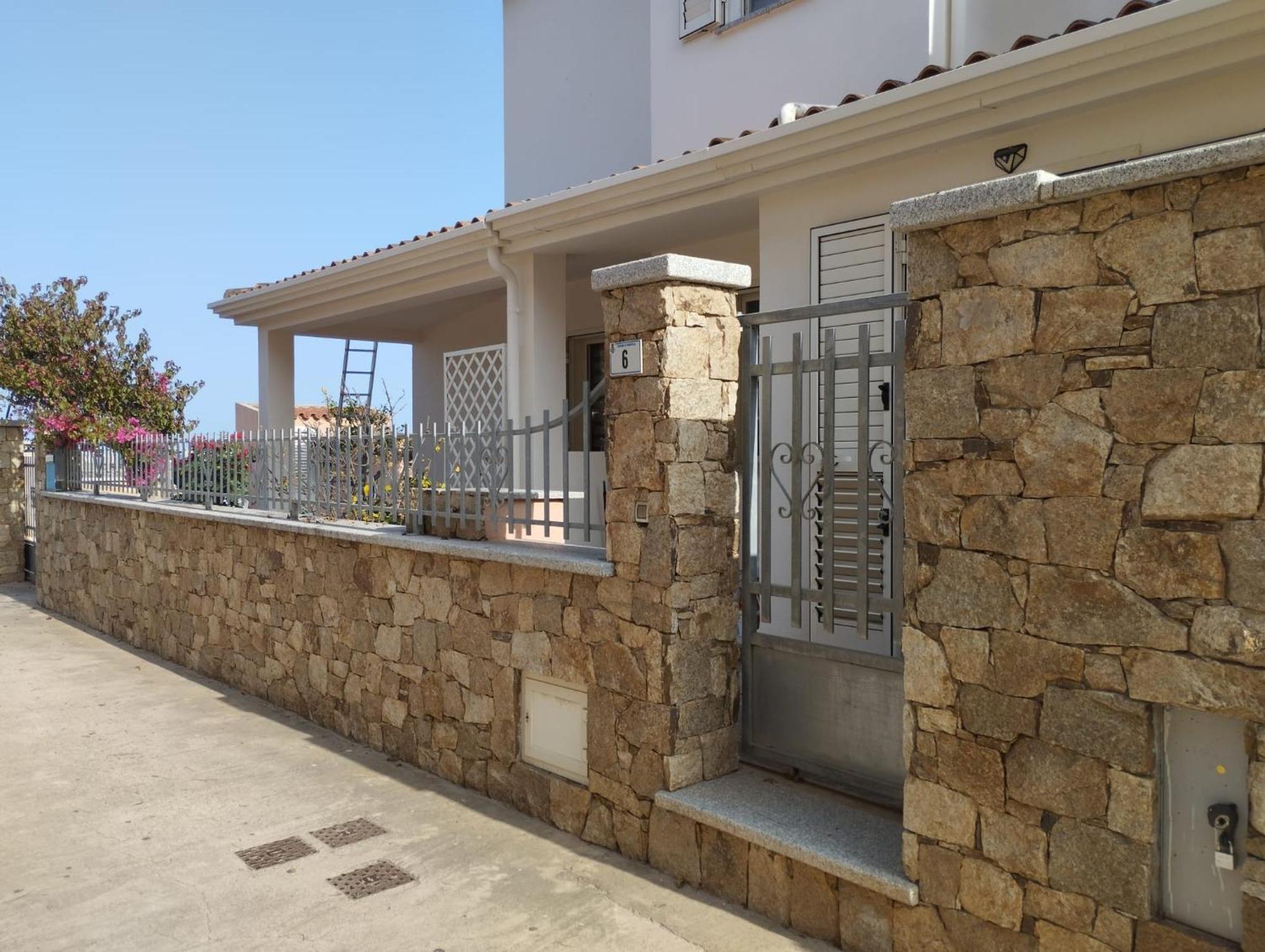 Summer Room- Fronte Spiaggia La Caletta Exterior photo